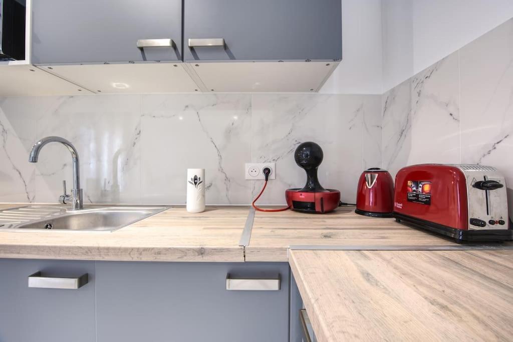 Appt P2 De 1 A 6 Pers A Rognac Apartment Екстериор снимка