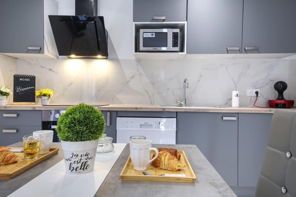 Appt P2 De 1 A 6 Pers A Rognac Apartment Екстериор снимка