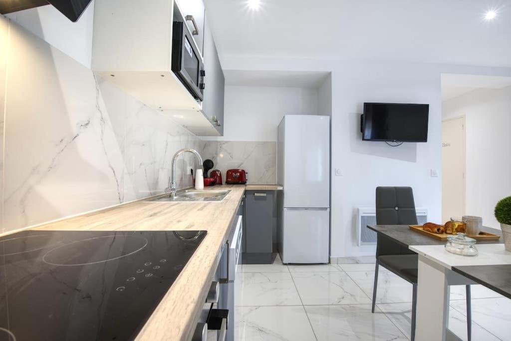 Appt P2 De 1 A 6 Pers A Rognac Apartment Екстериор снимка